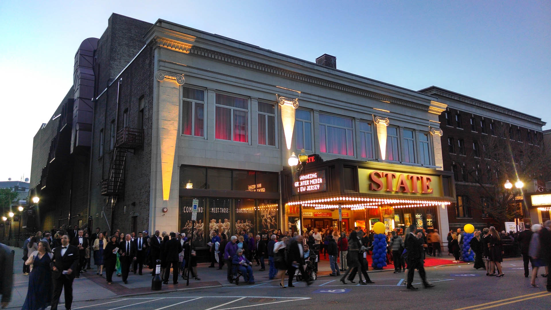 An exterior image of the state theater before a show.